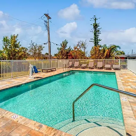 Gulf Access With Boat Slip, Heated Saltwater Pool, Dog-Friendly - Bacino Vista #203 - Roelens Villa